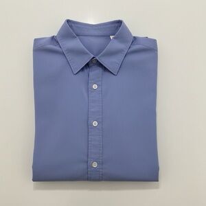 Everlane Women's Blue Button Down Shirt